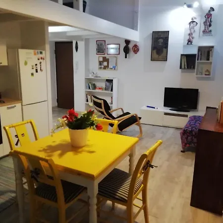 Serpotta 106 - Central Apartment